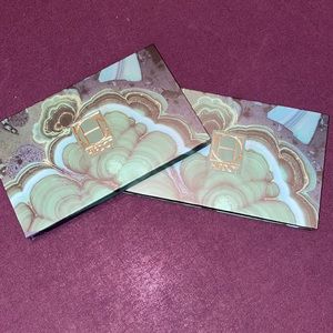 Hipdot Eyeshadow Palette